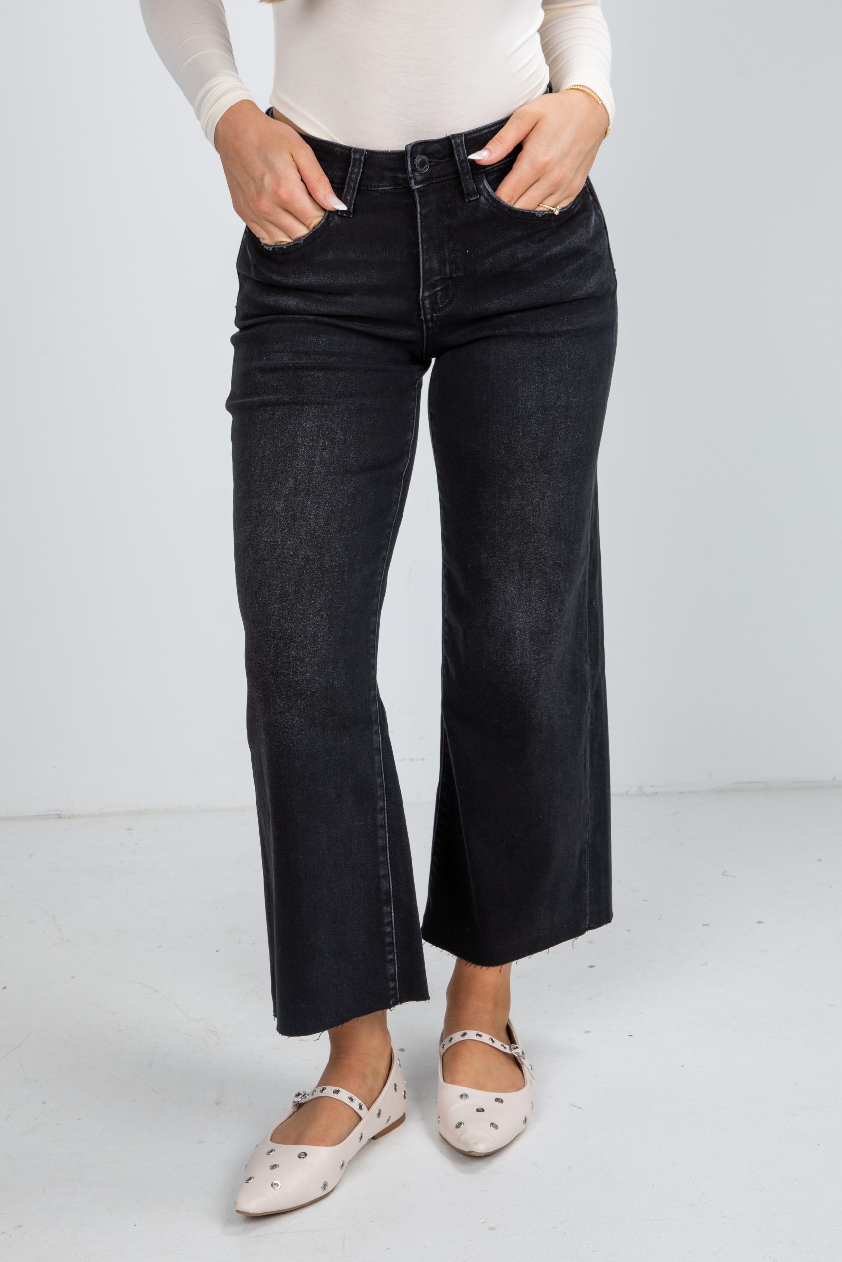 shopdressup_black_high_rise_wide_leg_jeans-2.jpg