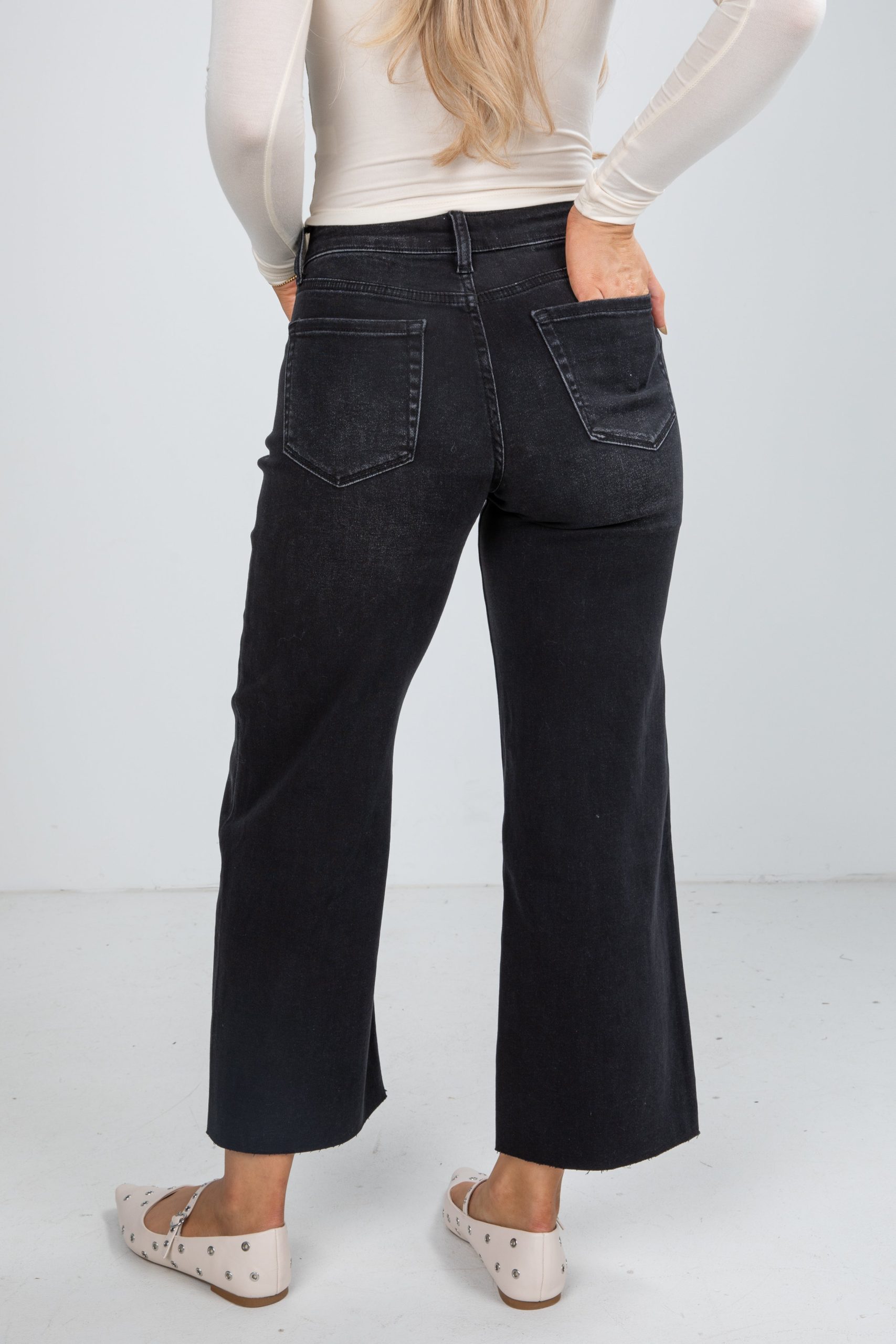 shopdressup_black_high_rise_wide_leg_jeans-4.jpg